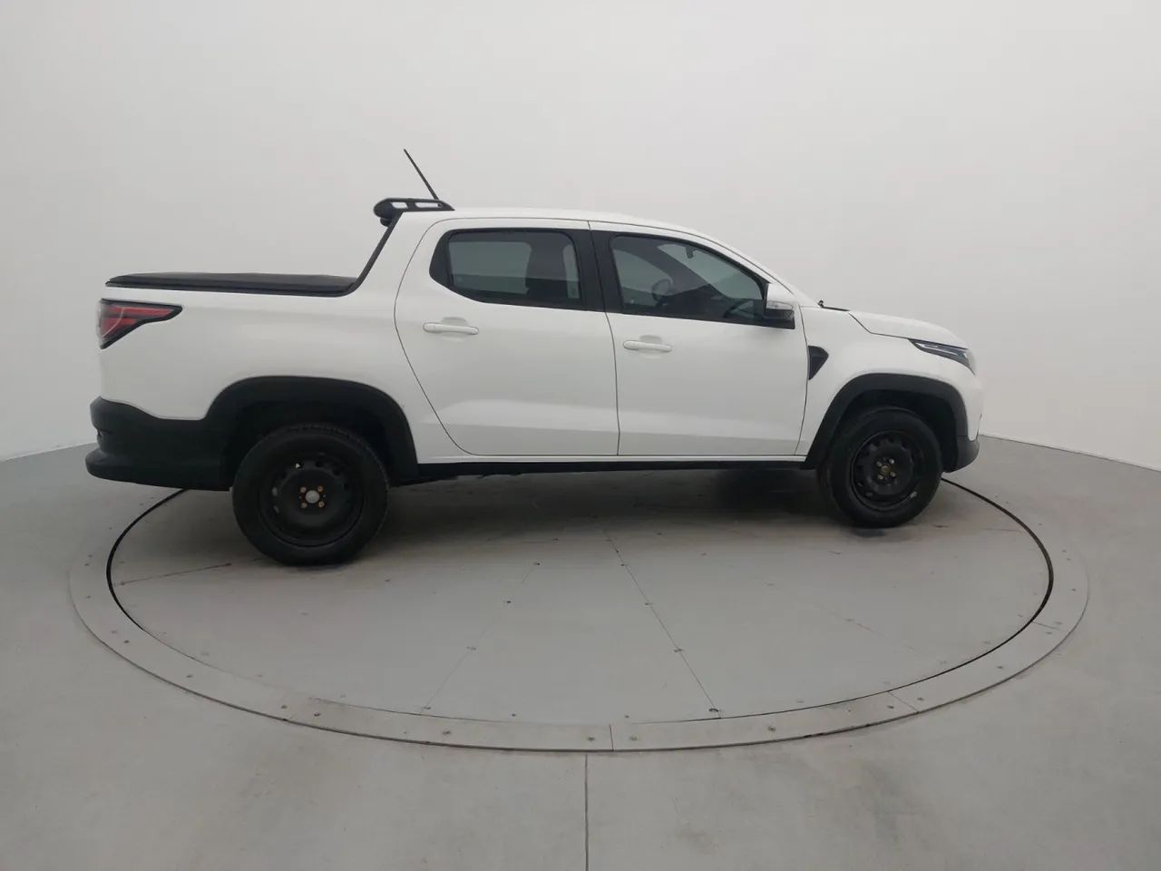 Fiat Strada Freedom 1.3 Flex 8V CD, foto 6 de 18