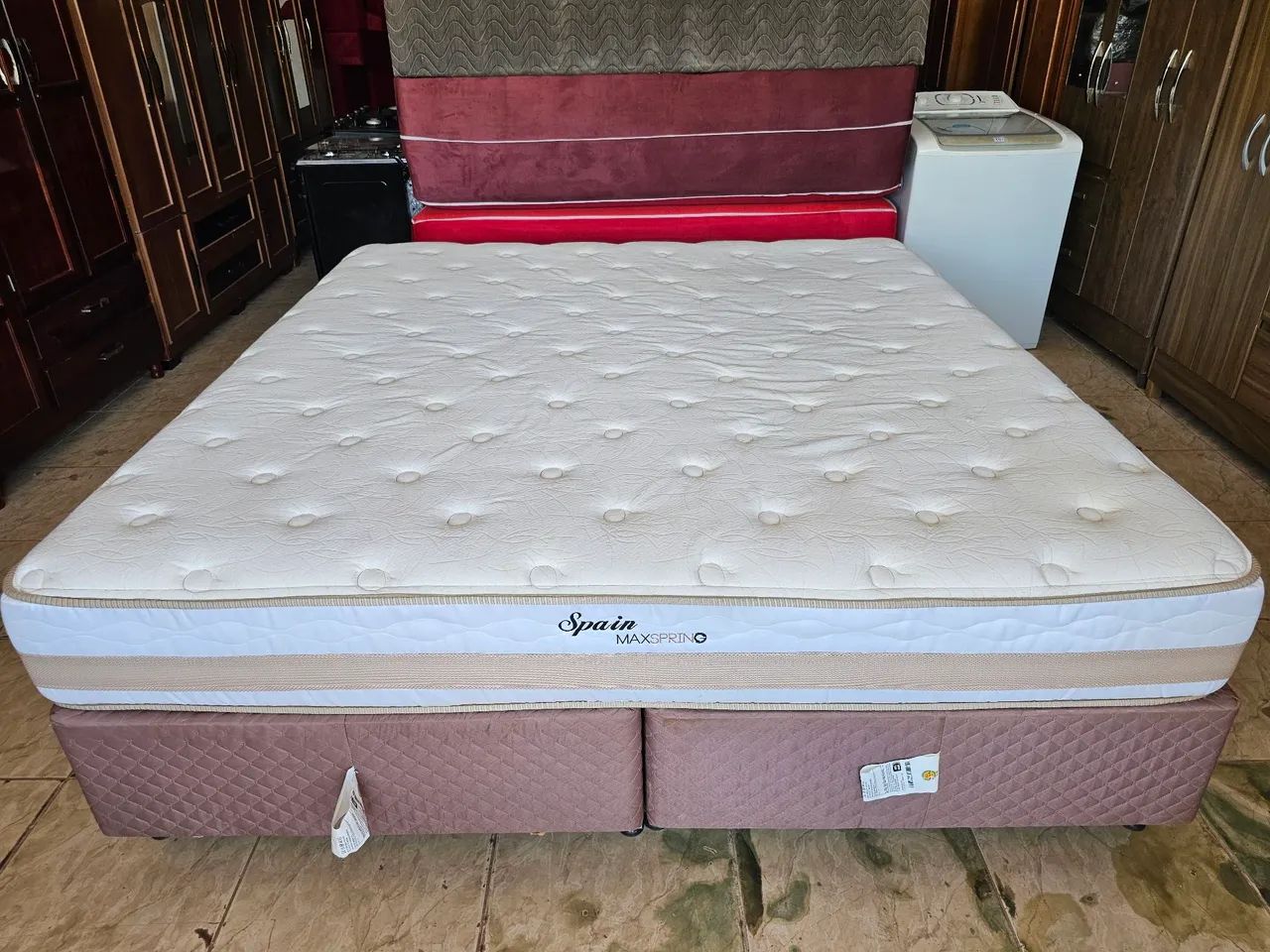 Cama box super king molas ensacada usada 