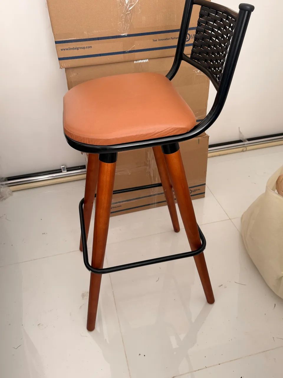 Banqueta em ótimo estado 