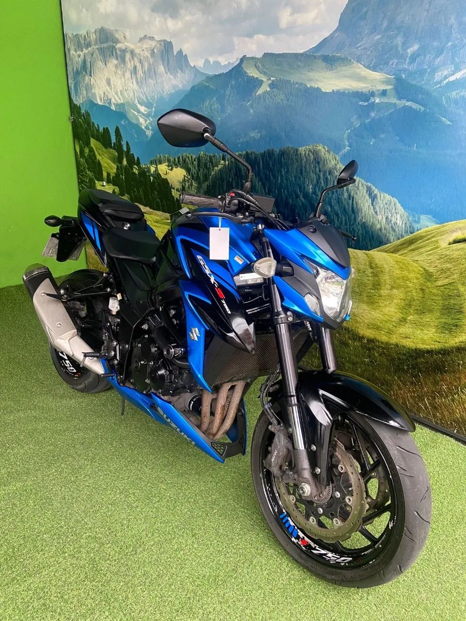 GSX-S 750 - Foto 2
