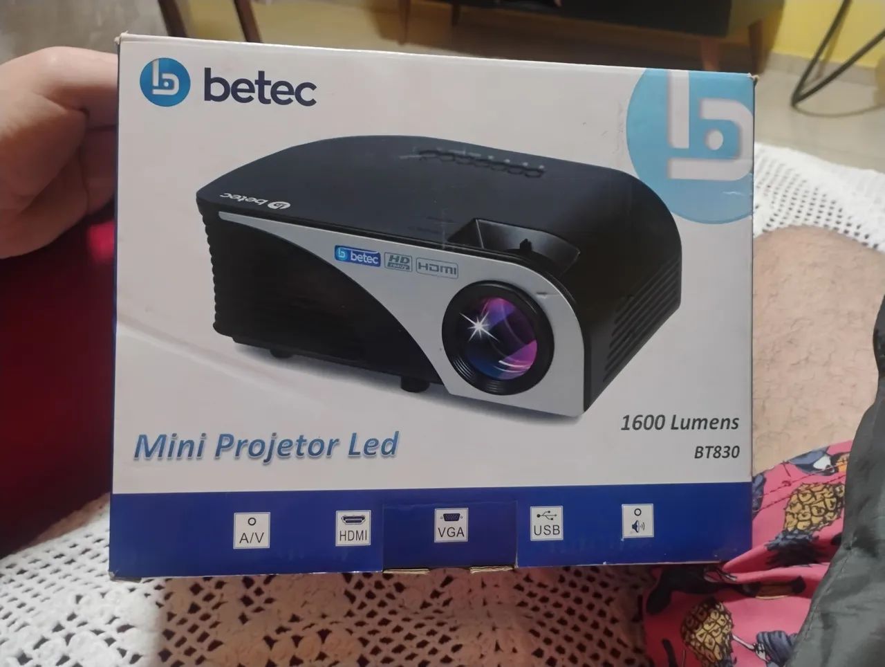 Mini projetor led Betec  - Foto 4