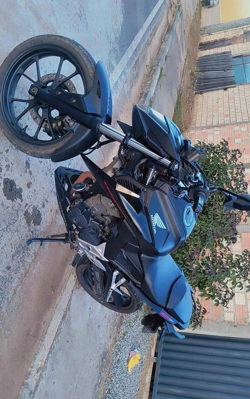 CB 300F - Foto 4