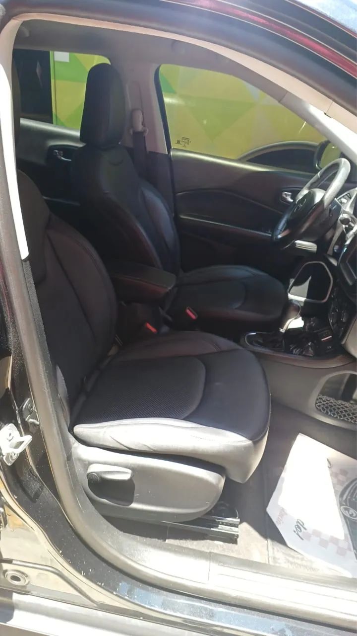 Jeep Compass Longitude 2.0 4X2 Flex 16V Aut. 2017 - Foto 4