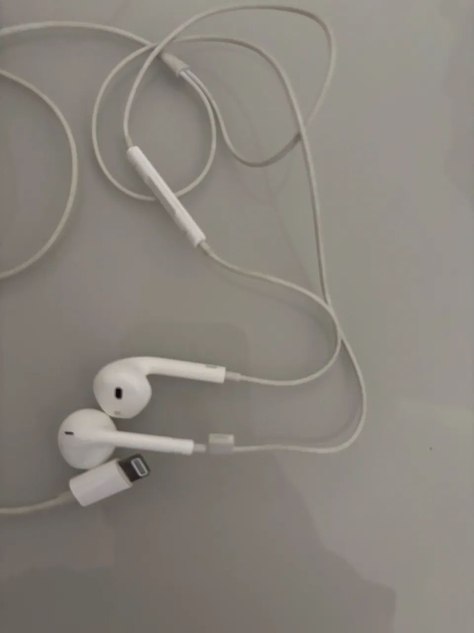 Fone com fio + cabo carregador original Apple 