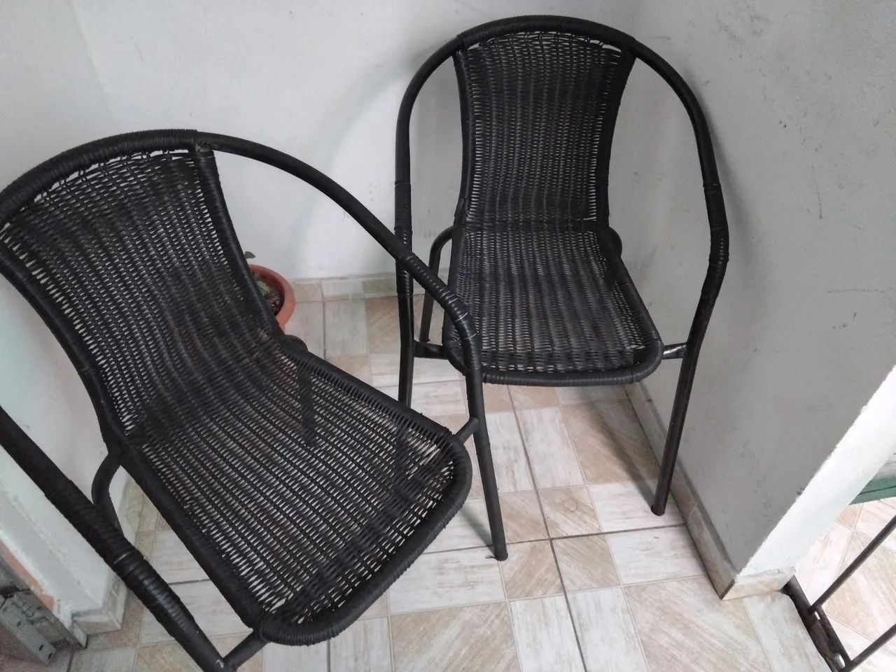 VENDO DUAS CADEIRAS DE TERRAÇO 