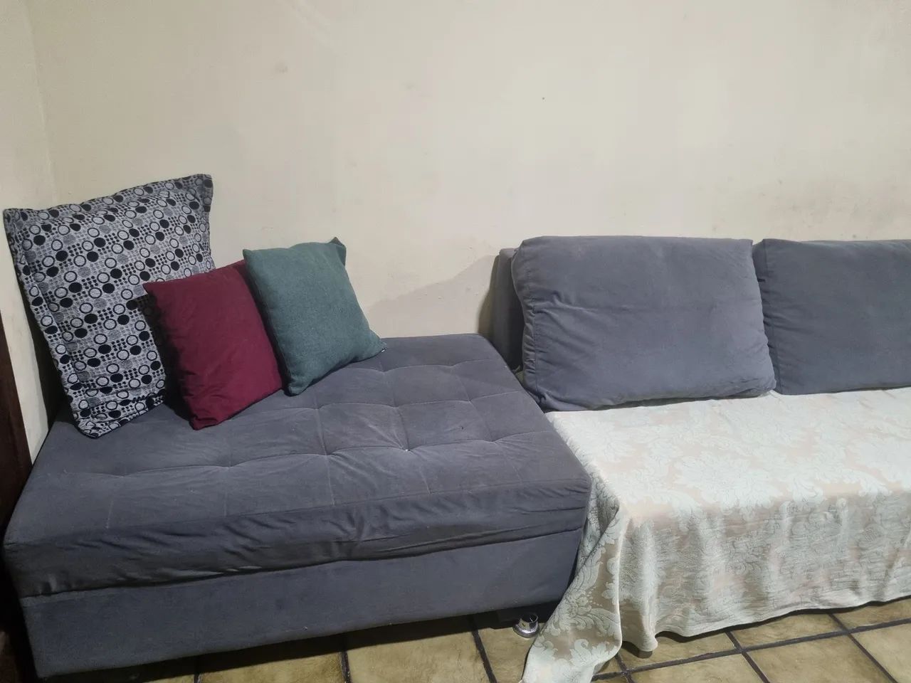 SOFA WITH FOOTREST65580434221441123
