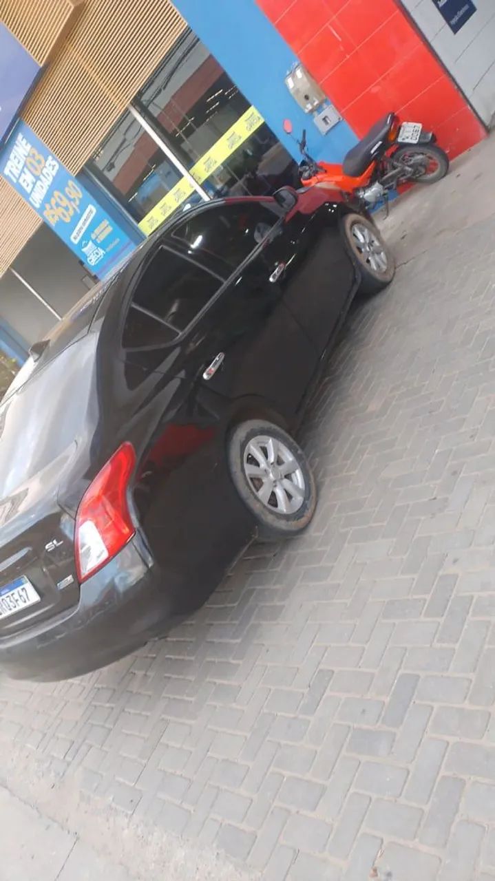 Nissan Versa VERSA SL 1.6 16V Flex Fuel 4p Mec. 2014