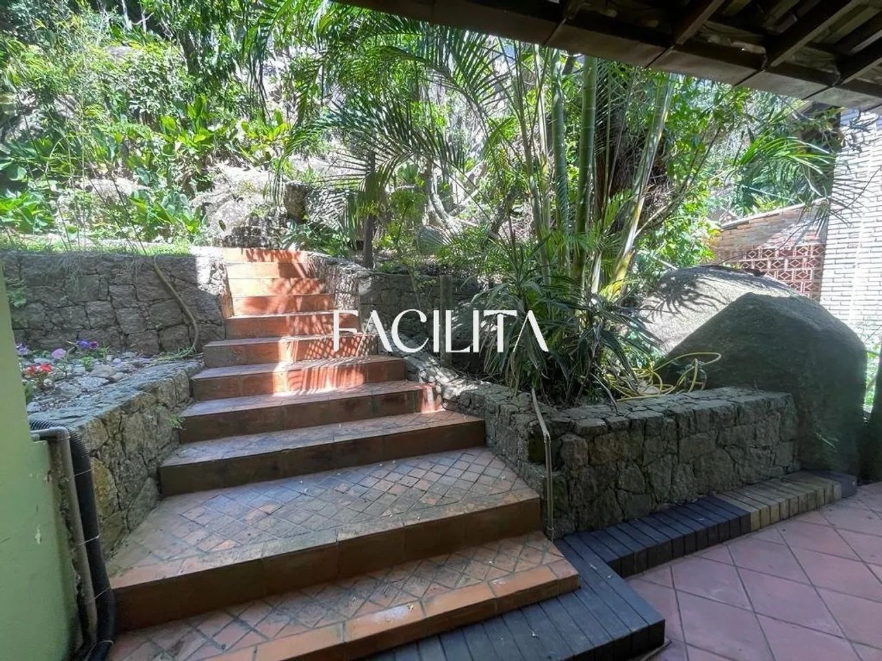 Pousada com 8 quartos no bairro Barra da Lagoa, Florianópolis. - Foto 4