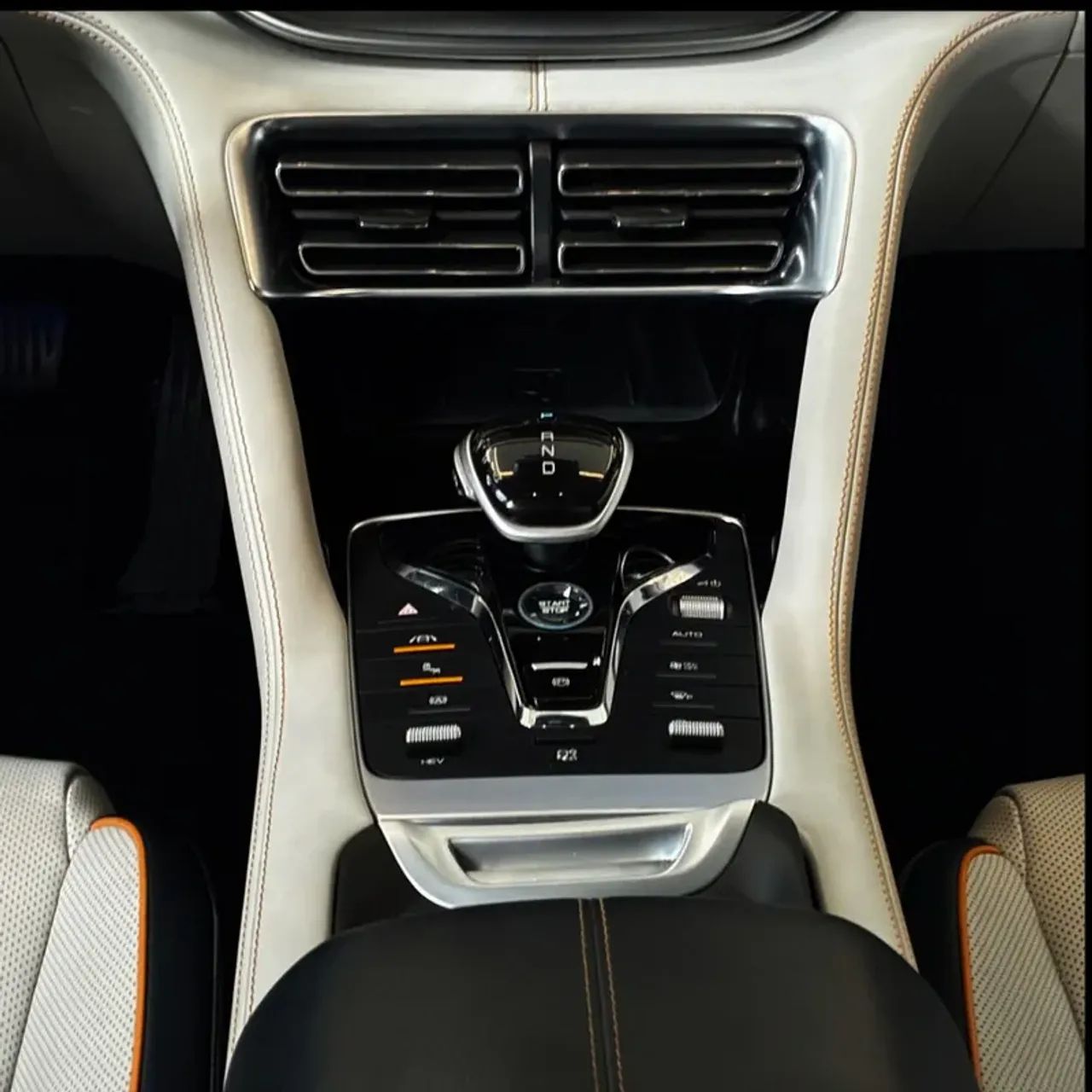 BYD Song Plus 1.5 16V Aut. (Hibrido), foto 14 de 19