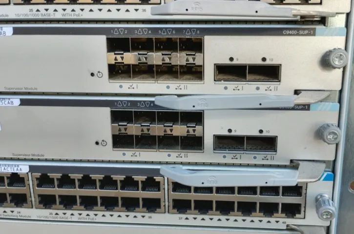 Switch Chassi Cisco C9407R  - Foto 2