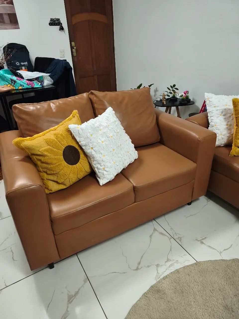 Vendo sofá 2 lugares - Foto 4