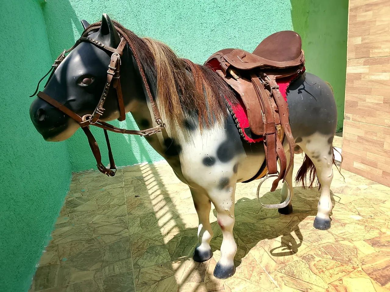 Pônei cenográfico em tamanho real  - Foto 3