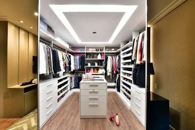 Organização de armários, closets, documentos e outros