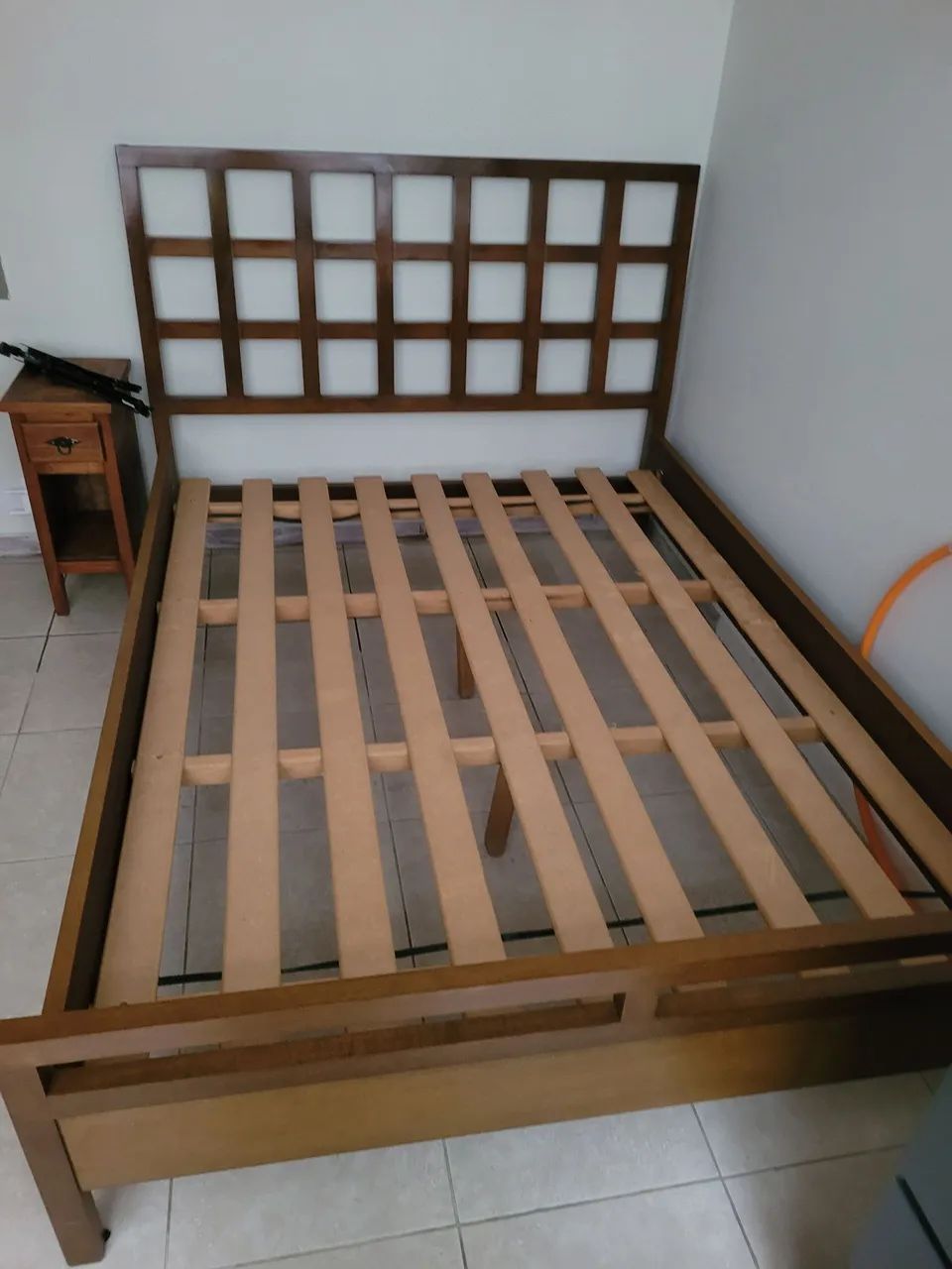 Cama de casal de madeira - Foto 4