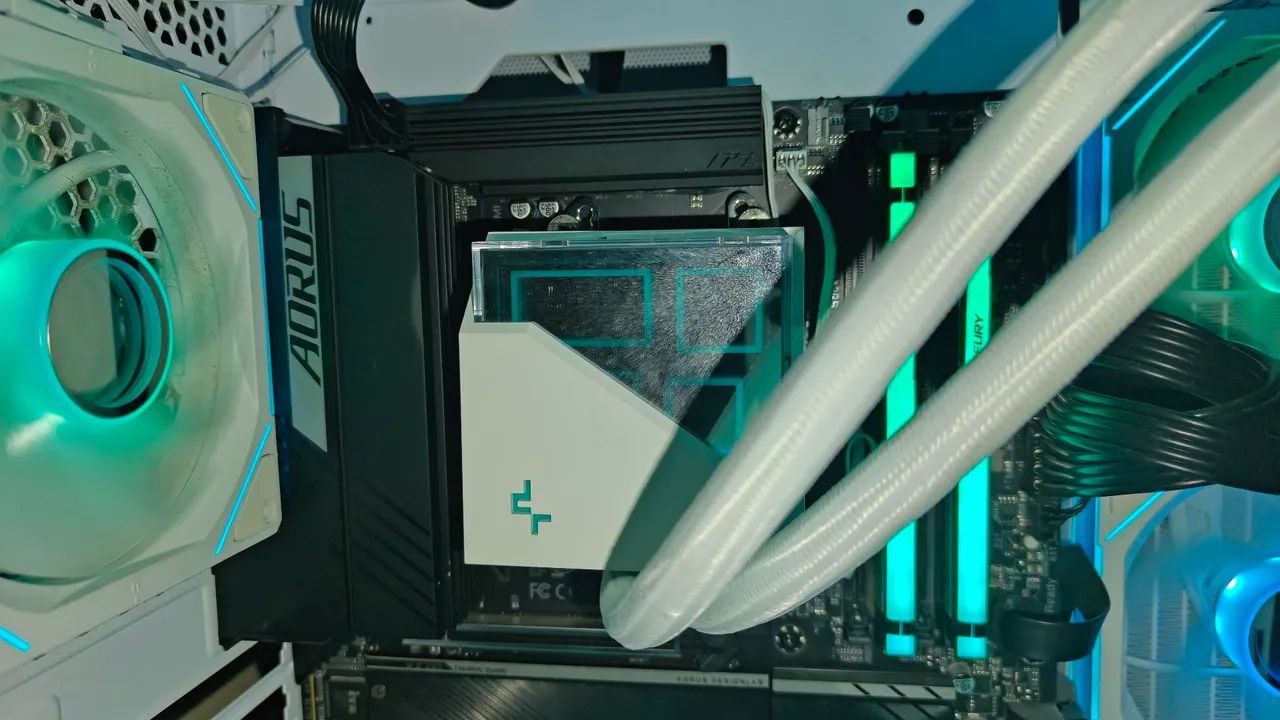 B650M AORUS ELITE AX - Foto 5