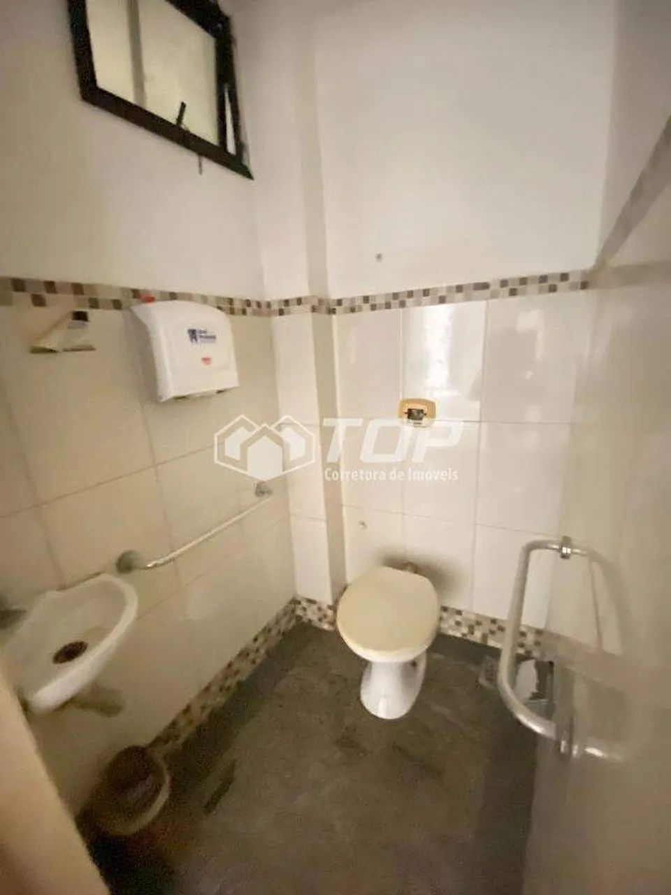 Sala comercial para locação com aprox 115m² no bairro Gilberto Machado - Foto 3