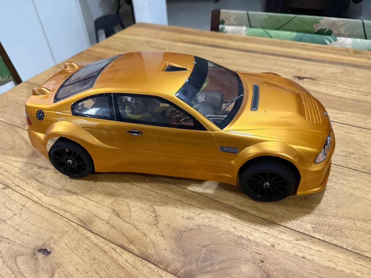 Automodelo a combustão 1:10 - Foto 3