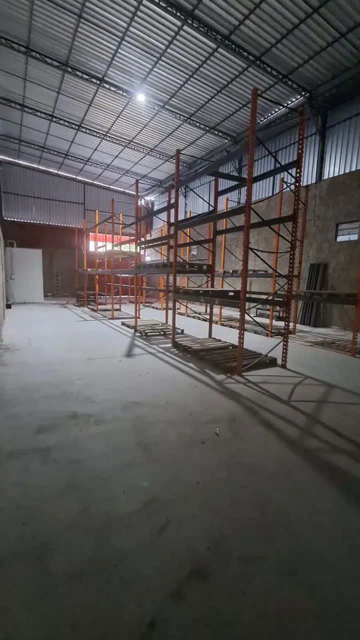 Alugo GALPÃO no novo aleixo com 250 m2 - Foto 4