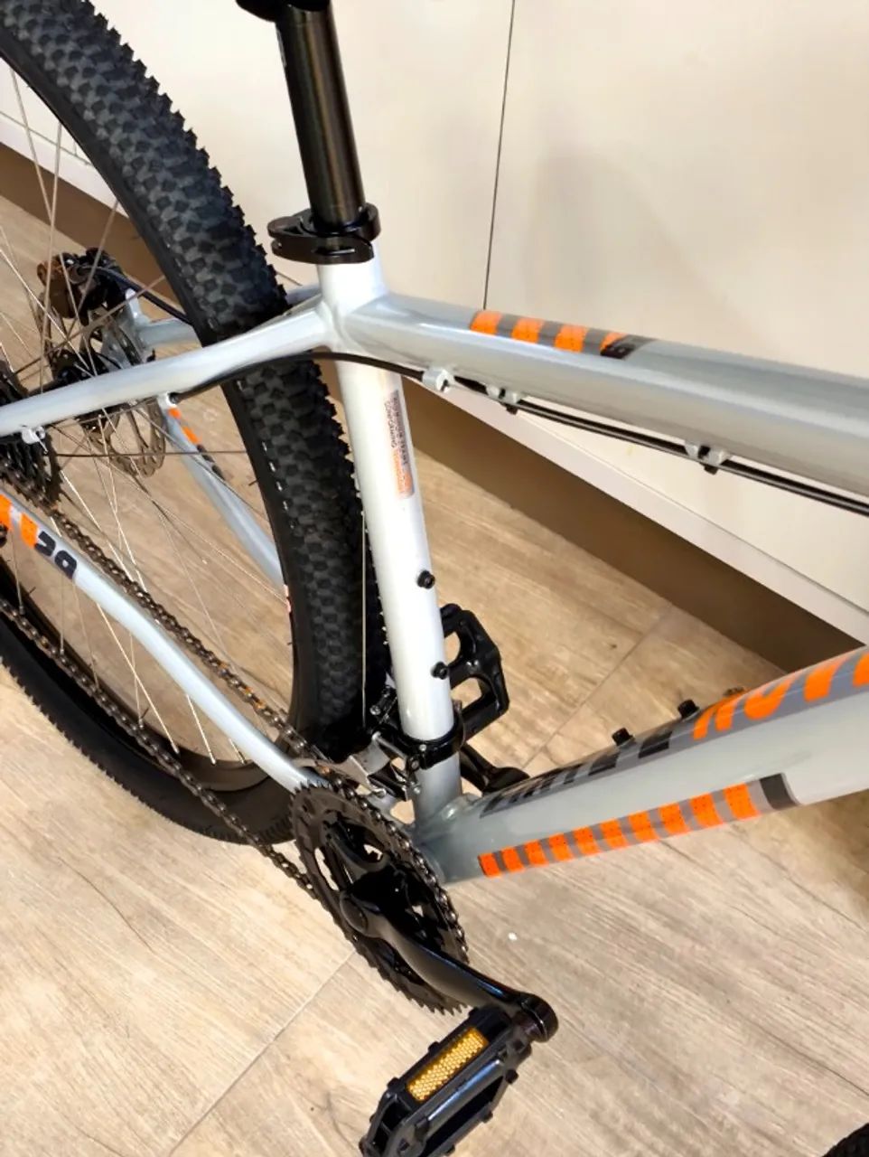 Bicicleta Caloi, Aro 29, freio a disco hidráulico, quadro M - Foto 4