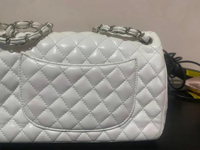 ? Bolsa estilo Chanel branca - modelo clássico ? - Foto 3
