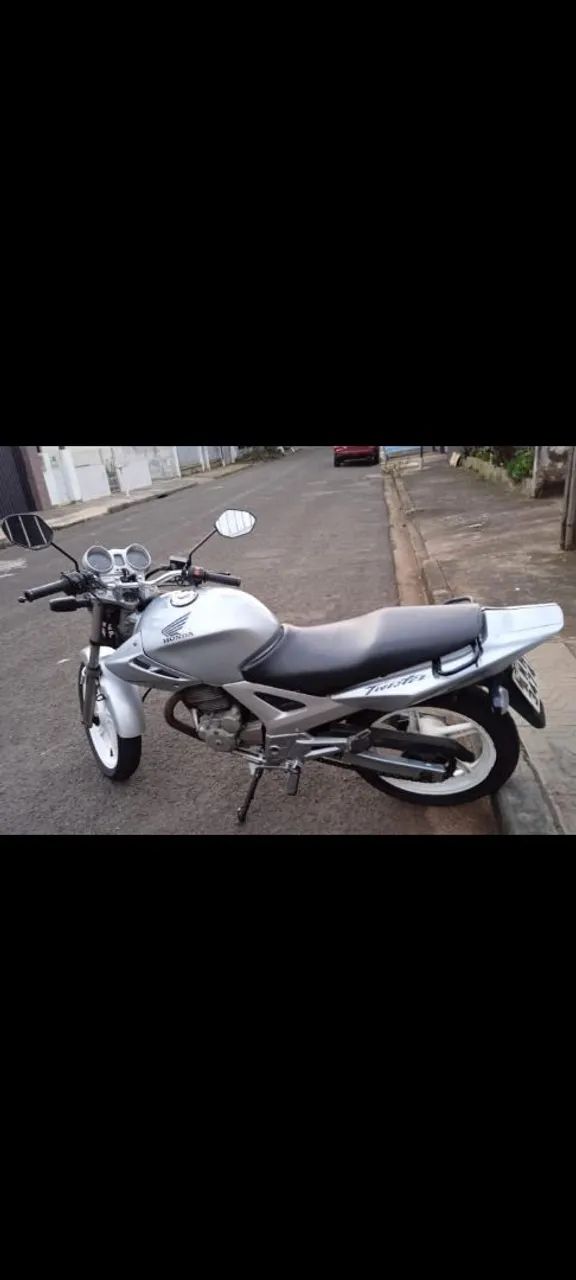CBX Twister 250