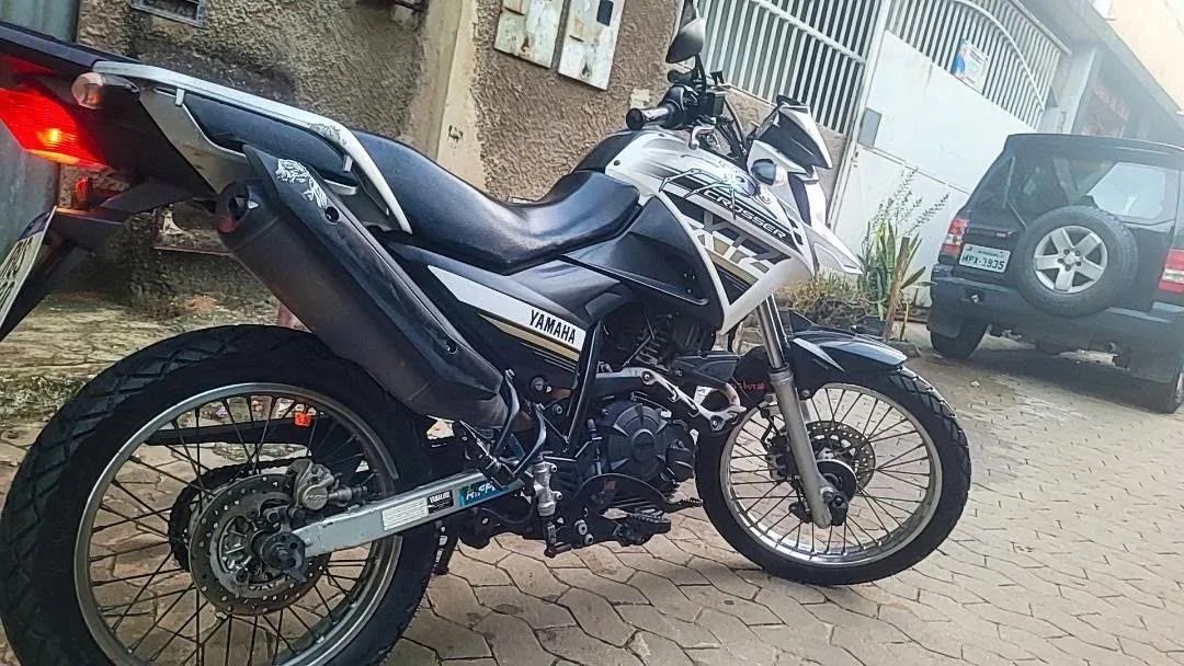 Vende moto 
