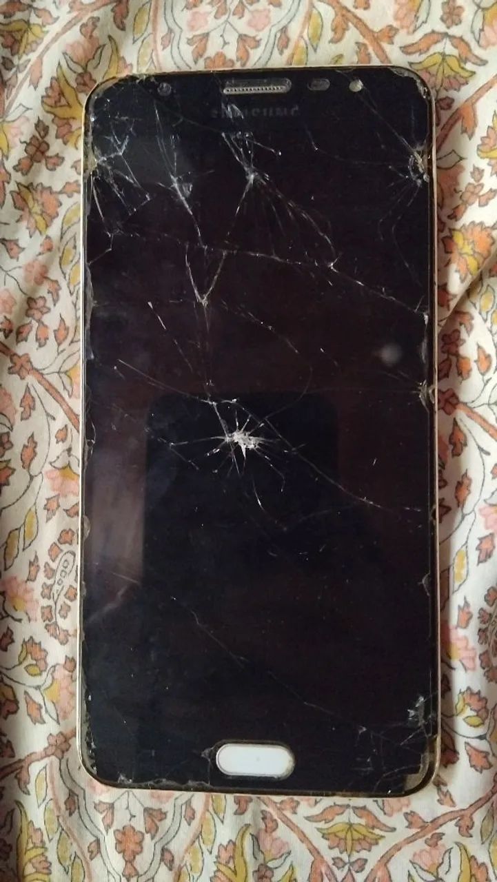 Vendo celular com tela quebrada. * 