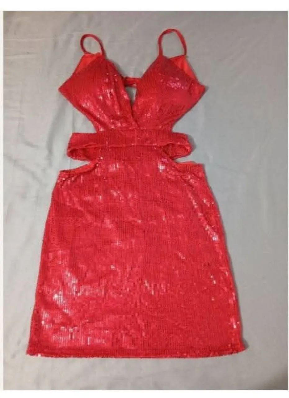 Vestido de paetê com bojo 