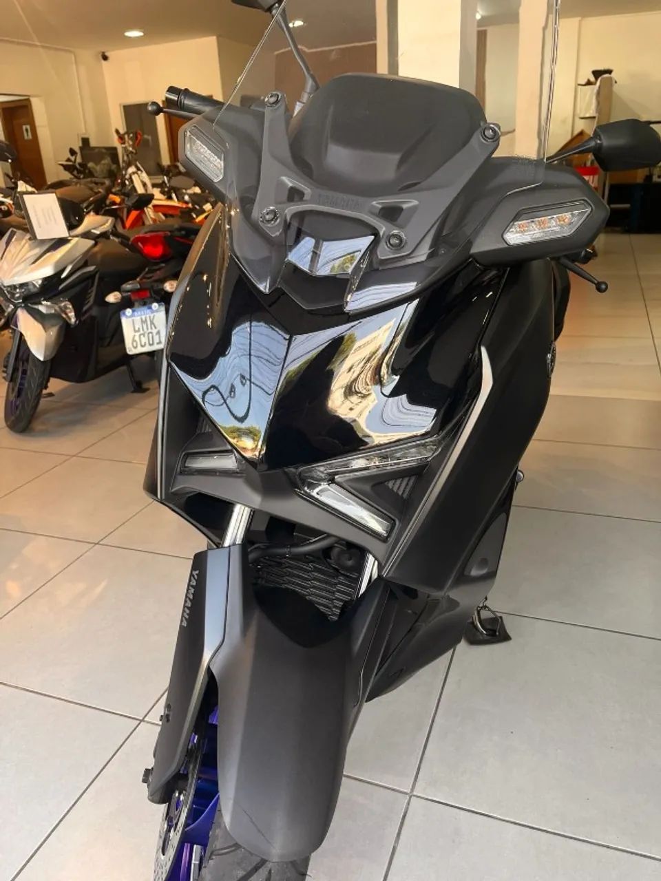 YAMAHA XMAX 300 - Foto 2