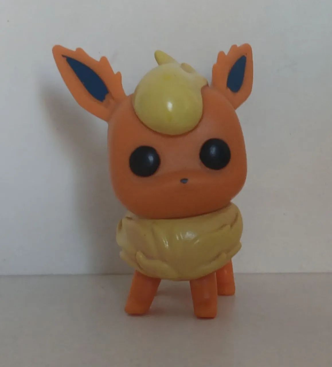 BONECO FUNKO POP POKEMON FLAREON