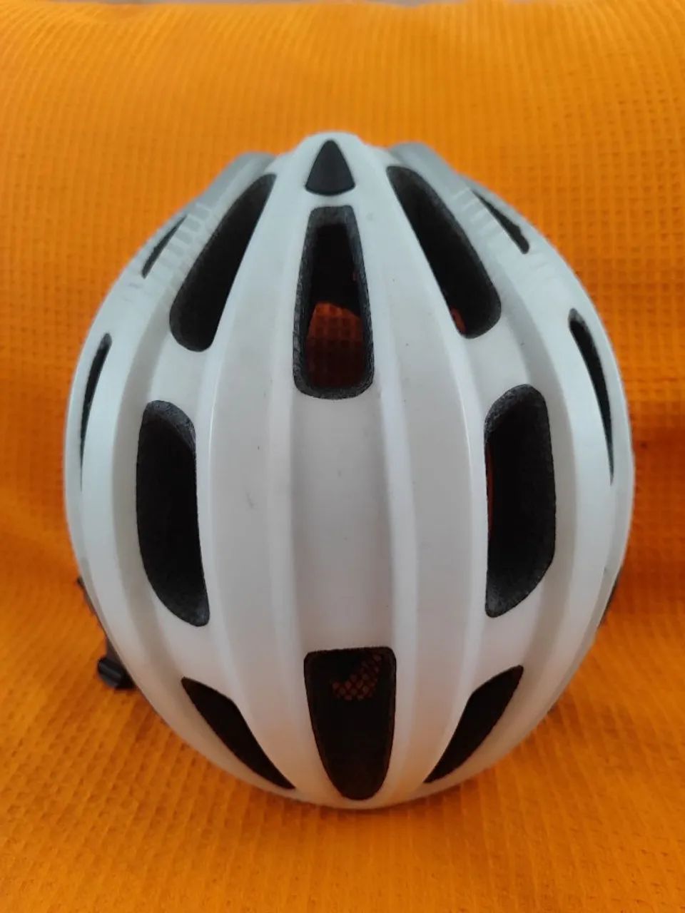 Capacete Giro Branco  - Foto 5