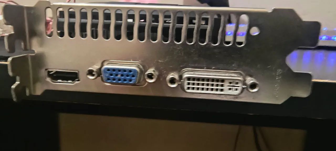 Placa de vídeo Modelo GT-730 (Usada) Com overclock - Foto 3