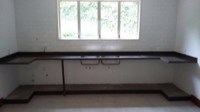 Excelente casa em condomínio 3 suítes - Itaipava -Petrópolis RJ - Foto 7
