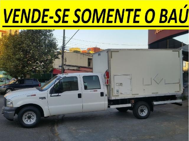 Baú com vários repartimentos (2,0 Metros de altura + 3,5 metros de comprimento)