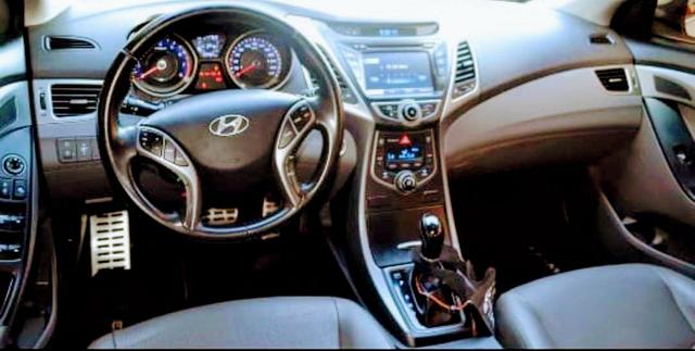 Elantra - Foto 3