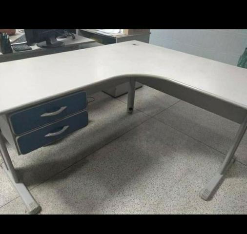 Mesa e Armário de escritório
