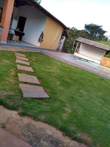 Vende um belíssimo sítio apenas 9 km da cidade de Lavras-MG