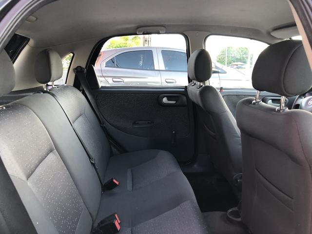 Corsa hatch 1.4 - Foto 8