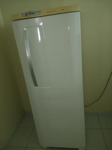Geladeira Eletrolux