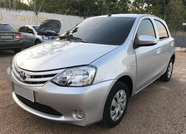 Etios 2017 Hatch X 1.3 Completo Super Conservado - Foto 14