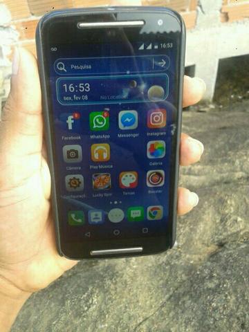 Vendo moto g2. 16GB ou troco por outro celular