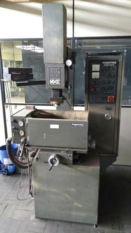 Eletroerosão Engemac Edm 200