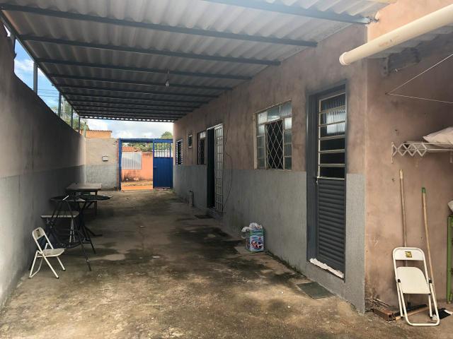 Oportunidade: 2 casas em lote de 345 metros no St de Mansões de Sobradinho