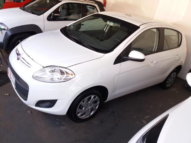 Fiat palio atractive 1.4 16/16 branco completo