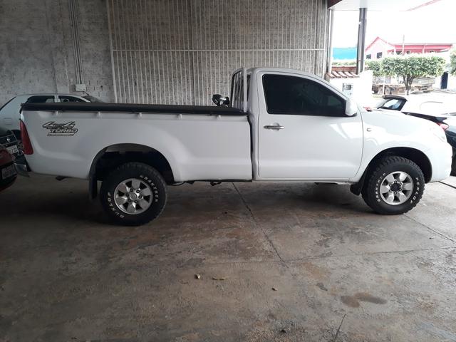 Hillux 2.5 diesel 4x4 - Foto 4