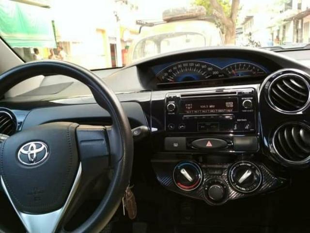 Etios hatch 1.5 XS - Foto 5