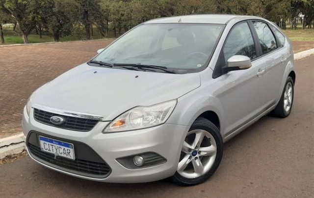 FOCUS HATCH 1.6 MANUAL CARRO BEM CONSERVADO TODO REVISADO