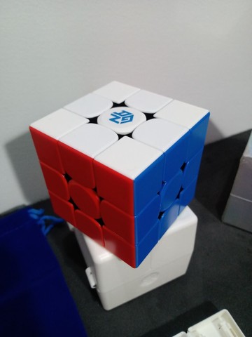 Cubo Mágico Profissional Gan 11 M Pro 3x3x3 Magnético