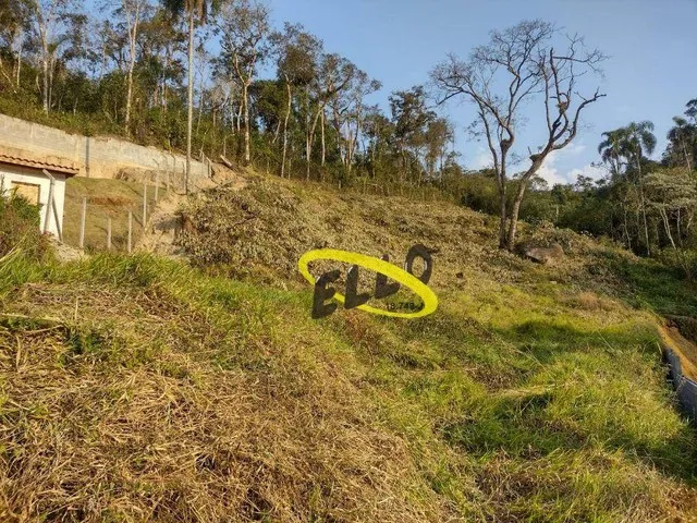 Terreno para Chácara em Condomínio Fechado!