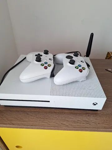 Xbox One S 1tb Seminovo + 2 Jogos Físicos Garantia E Nf